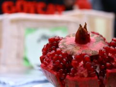 Azerbaycan’da Nar Festivali yapıldı