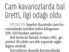 Cam kavanozda bal üretti ilgi odağı oldu.